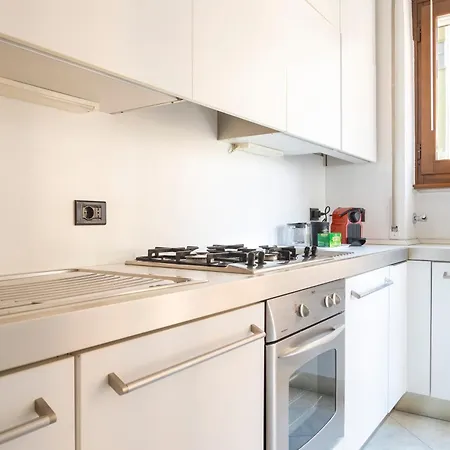 Darsena Apartment, 6 Guests, 2 Bdr, Neighborhood, Navigli * ميلان