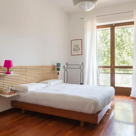 Darsena Apartment, 6 Guests, 2 Bdr, Neighborhood, Navigli * ميلان