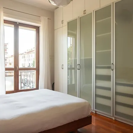 Darsena Apartment, 6 Guests, 2 Bdr, Neighborhood, Navigli