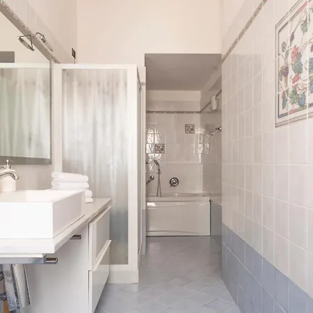 Darsena Apartment, 6 Guests, 2 Bdr, Neighborhood, Navigli شقة *