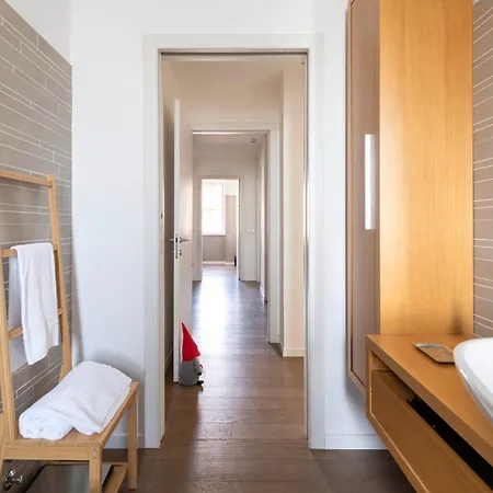 Lush Contemporary Flat, Wonderful And Wide Home With 3 Bedrooms, 6 Guests, By Houseinmilano * Milano