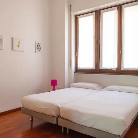 شقة Darsena Apartment, 6 Guests, 2 Bdr, Neighborhood, Navigli