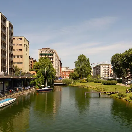 شقة Darsena Apartment, 6 Guests, 2 Bdr, Neighborhood, Navigli