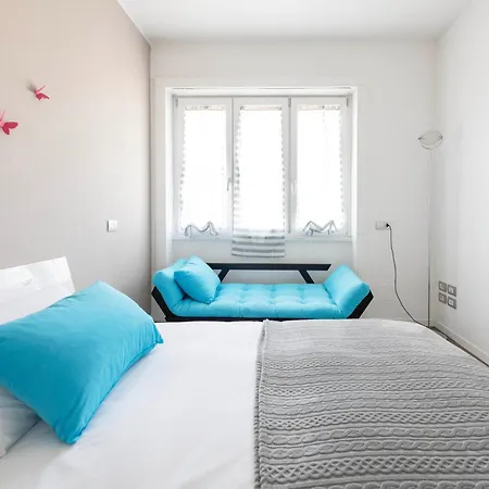 Lush Contemporary Flat, Wonderful And Wide Home With 3 Bedrooms, 6 Guests, By Houseinmilano