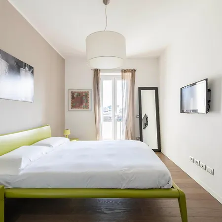 Appartamento Lush Contemporary Flat, Wonderful And Wide Home With 3 Bedrooms, 6 Guests, By Houseinmilano *