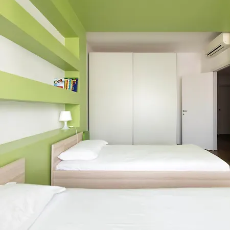 Appartamento Lush Contemporary Flat, Wonderful And Wide Home With 3 Bedrooms, 6 Guests, By Houseinmilano