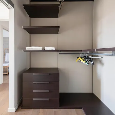 Appartamento Lush Contemporary Flat, Wonderful And Wide Home With 3 Bedrooms, 6 Guests, By Houseinmilano *