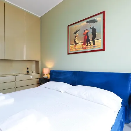 Duomo Luxury Iii Апартаменты *
