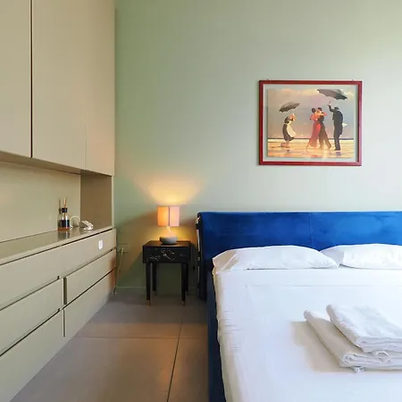 Duomo Luxury Iii Апартаменты *
