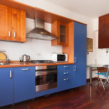 De Angeli Cozy Apartment- Youhosty Apartmán