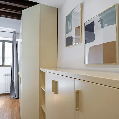 Italianway Easy - Ferrari 7 Apartamento Milán