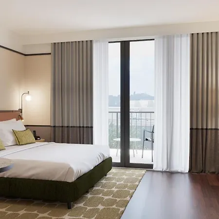 Ramada Plaza By Wyndham Hotel