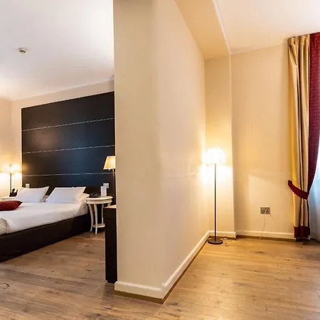Townhouse 33 Boutique Hotel