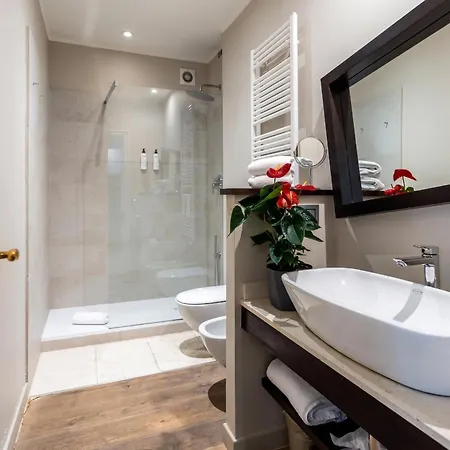 Townhouse 33 Boutique Hotel