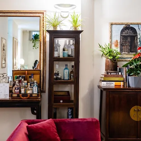 Townhouse 33 Boutique