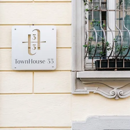Townhouse 33 Boutique 4*