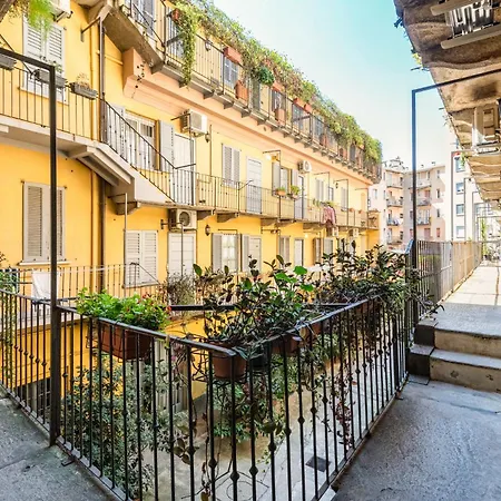 {porta Venezia - Risorgimento} A/c Wifi Apartment *