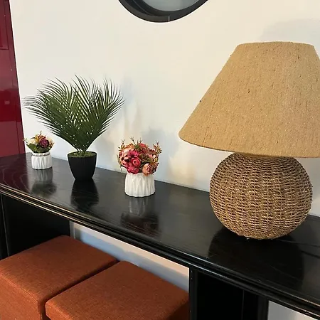 Domusmi Benedetto 32 *