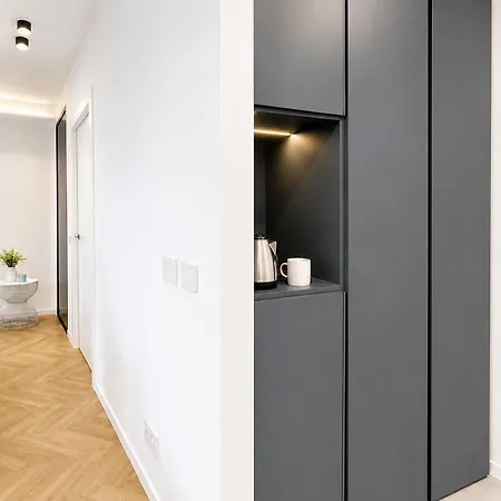 B And G San Babila- Luxury In The Heart Of - Design District Konukevi