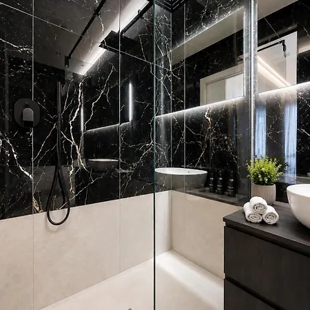 Konukevi B And G San Babila- Luxury In The Heart Of - Design District Milano