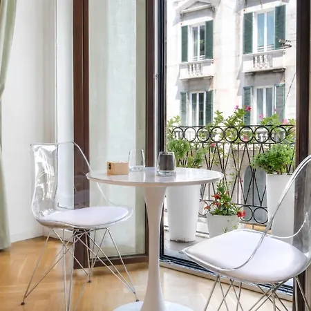 Konukevi B And G San Babila- Luxury In The Heart Of - Design District Milano