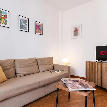 Flat In Center With Terrace, Near Garibaldi Fs *