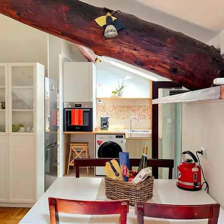 Appartement Cozy Sky Nest Near Shopping Area Milan