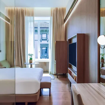 Palazzo Cordusio, A Gran Melia - The Leading Of The World