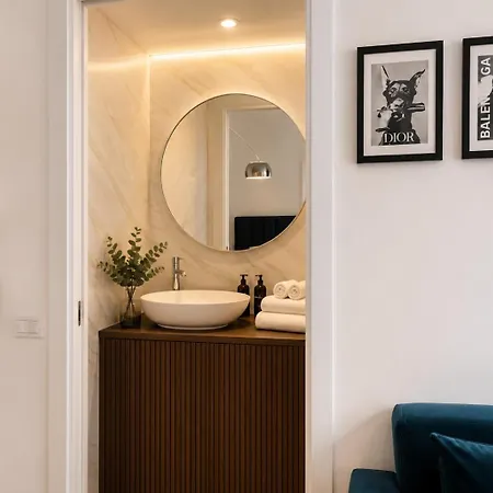 Appartamento Comecasa Stylish -15 Min Walk To Duomo *