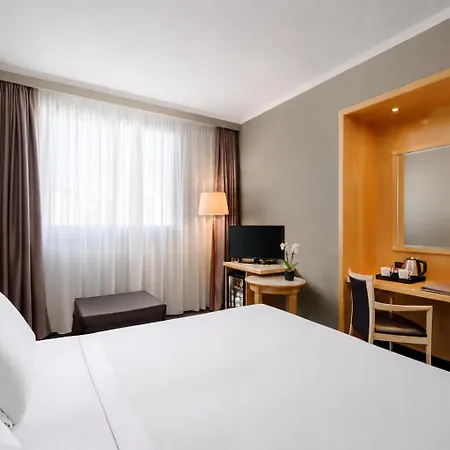 Hotel Life Poliziano, By R Collection Milán