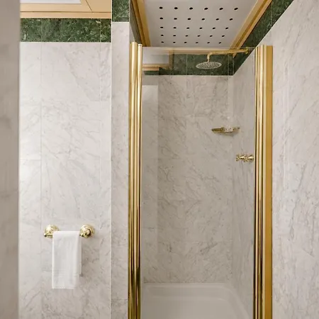 Hotel Life Poliziano, By R Collection Milán