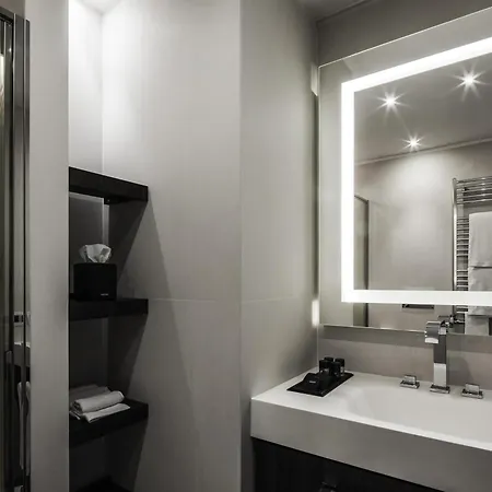 Hyatt Centric 4* 밀라노