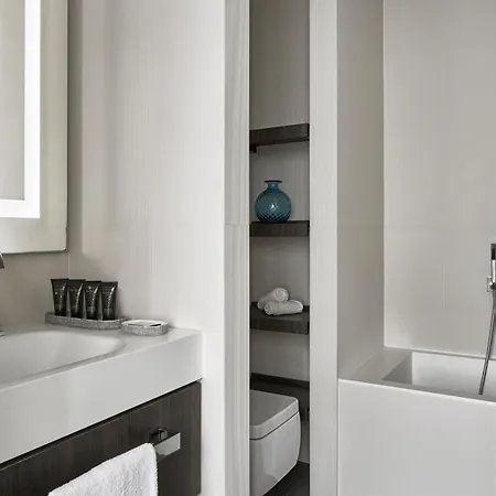 Hyatt Centric 4*