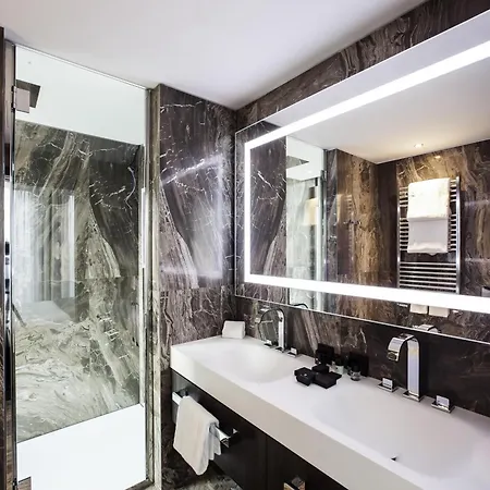 Hyatt Centric 4*
