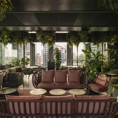 Hyatt Centric 호텔