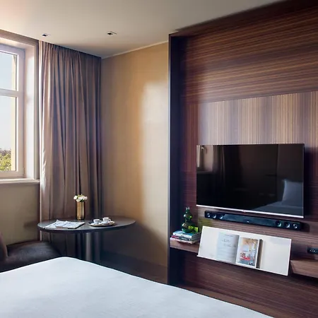 Hotel Me By Melia Il Duca 5*