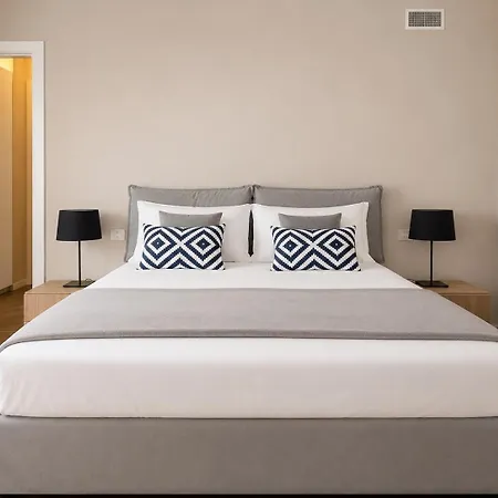 Apartamento Comecasa Attic 3 Min Walk From Duomo
