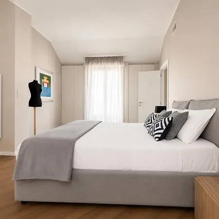 Apartamento Comecasa Attic 3 Min Walk From Duomo *