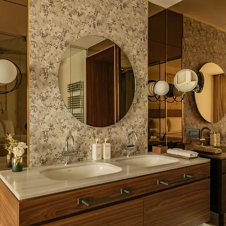 Palazzo Cordusio, A Gran Melia - The Leading Of The World Отель
