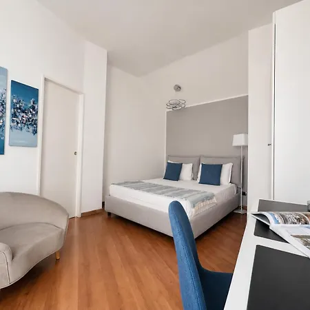 Comecasa 2 Bdr 450mt From Duomo Apartment Milan