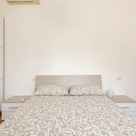 Zero Stress - Park & Ride - Private Parking Included, Close To Metro To Duomo, Stadio San Siro Apartamento