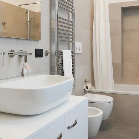 Prestige Boutique Homes - Piazza Duomo Exclusive Family *