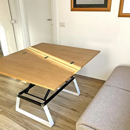Casa Dimi - 2 Bedroom 2 En-suite Bath, 2 Min M5, Smart Lock