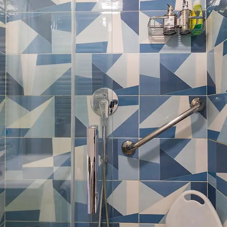 Апартаменты Casa Dimi - 2 Bedroom 2 En-suite Bath, 2 Min M5, Smart Lock Милан