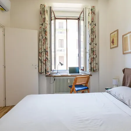 Casa Dimi - 2 Bedroom 2 En-suite Bath, 2 Min M5, Smart Lock Милан