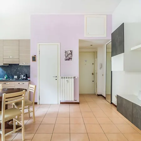 Apartment Domusmi San Gregorio 10 *