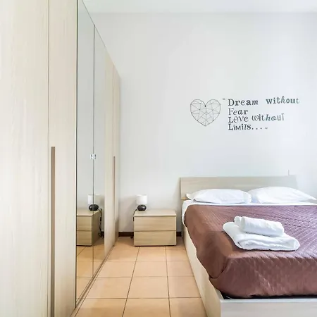 Apartment Domusmi San Gregorio 10