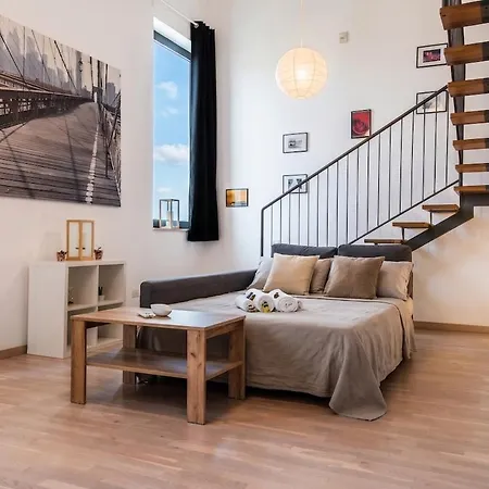 شقة Cozy Loft - Luxury And Quiet *