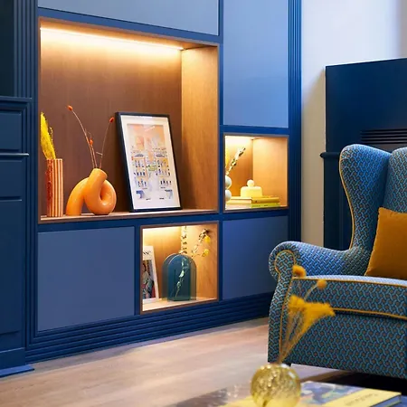 Nemi, Milan, A Tribute Portfolio 5*