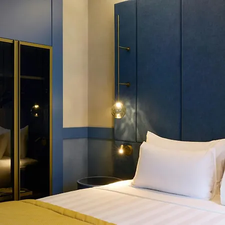 Nemi, Milan, A Tribute Portfolio 5*